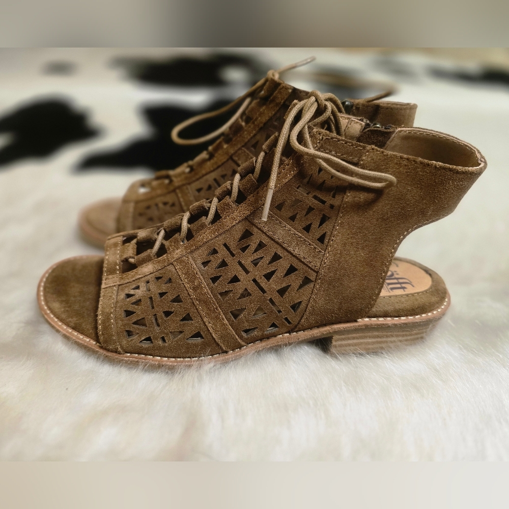 Sofft Nora Brown Suede Lace-Up Geometric Cut-out Sandals, Real Leather, Size 7.5 - Picture 2 of 11